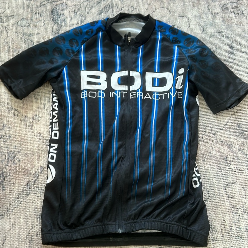 Forte BODi Bike shirt, size 36, fits like a small